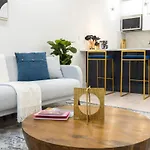 317-3D New Modern 1Br W&D