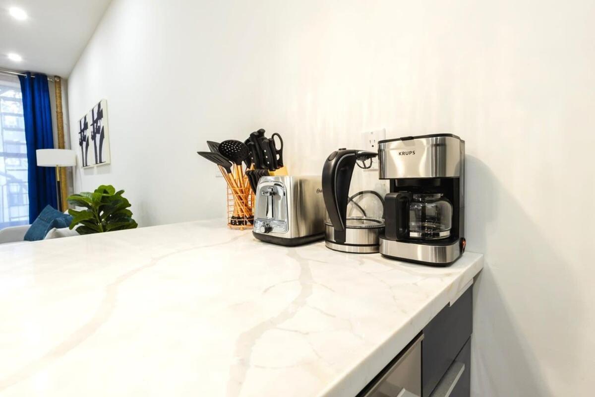 Apartment 317-3d New Modern 1br W&d *
